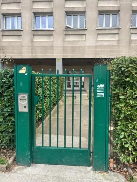 Chambre Privee Dans Un Appartement Partage Villeurbanne Zewnętrze zdjęcie